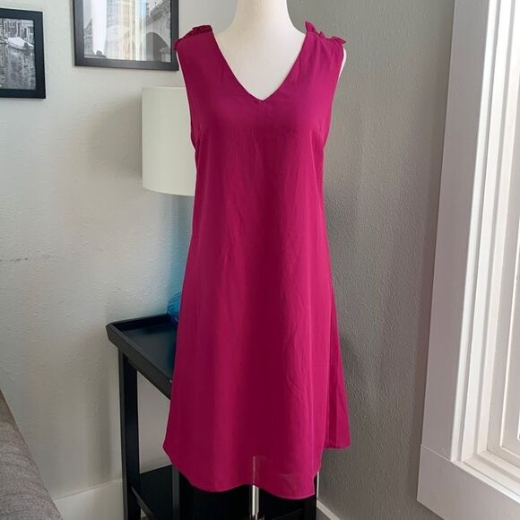 The Vanity Room A-line v-neck sleeveless dress sz large - Picture 1 of 10